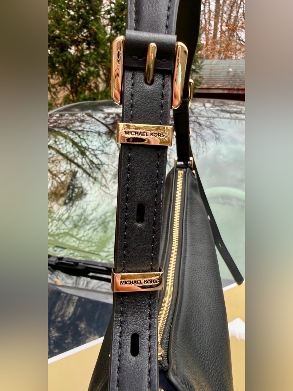 Michael Kors Black Pebbled Leather Nolita - Picture 4 of 14